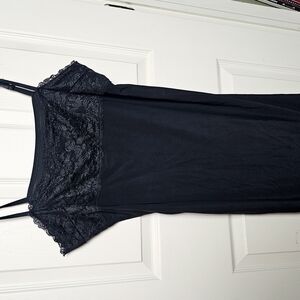 Elegant Black Lace Nightgown